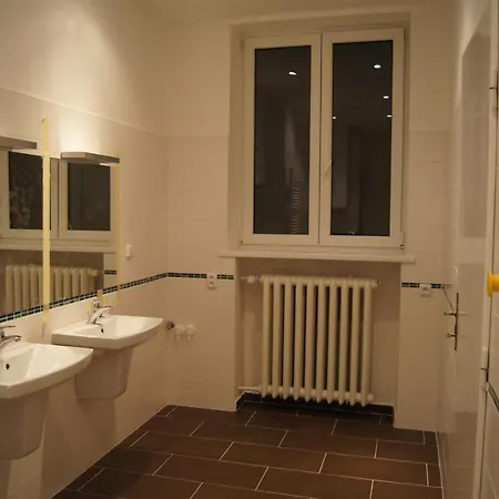 俄斯特拉发公寓式酒店 俄斯特拉发